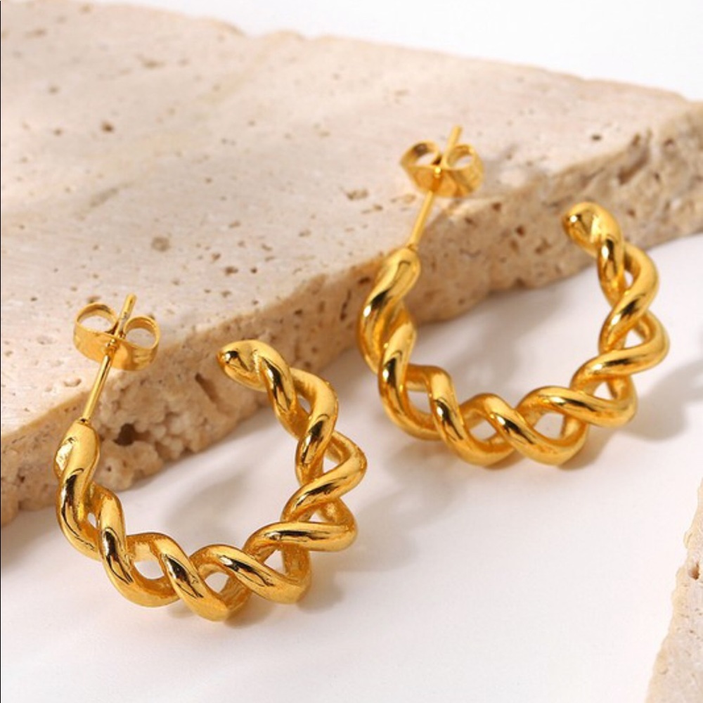 18k Gold Plated Twisted Hoop Earrings